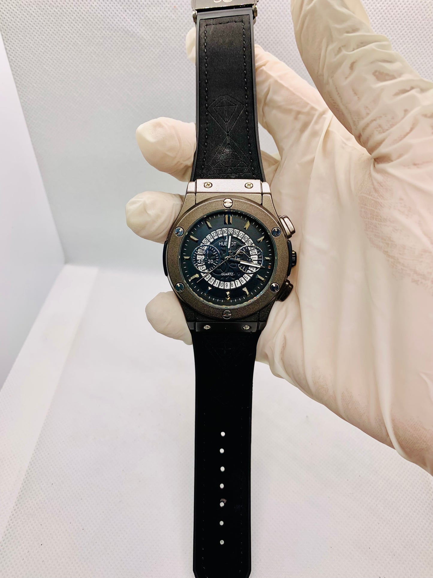 Luxury Hublot Style Men’s Watch with Master Lock, Faux Leather Strap & Aluminum Dial