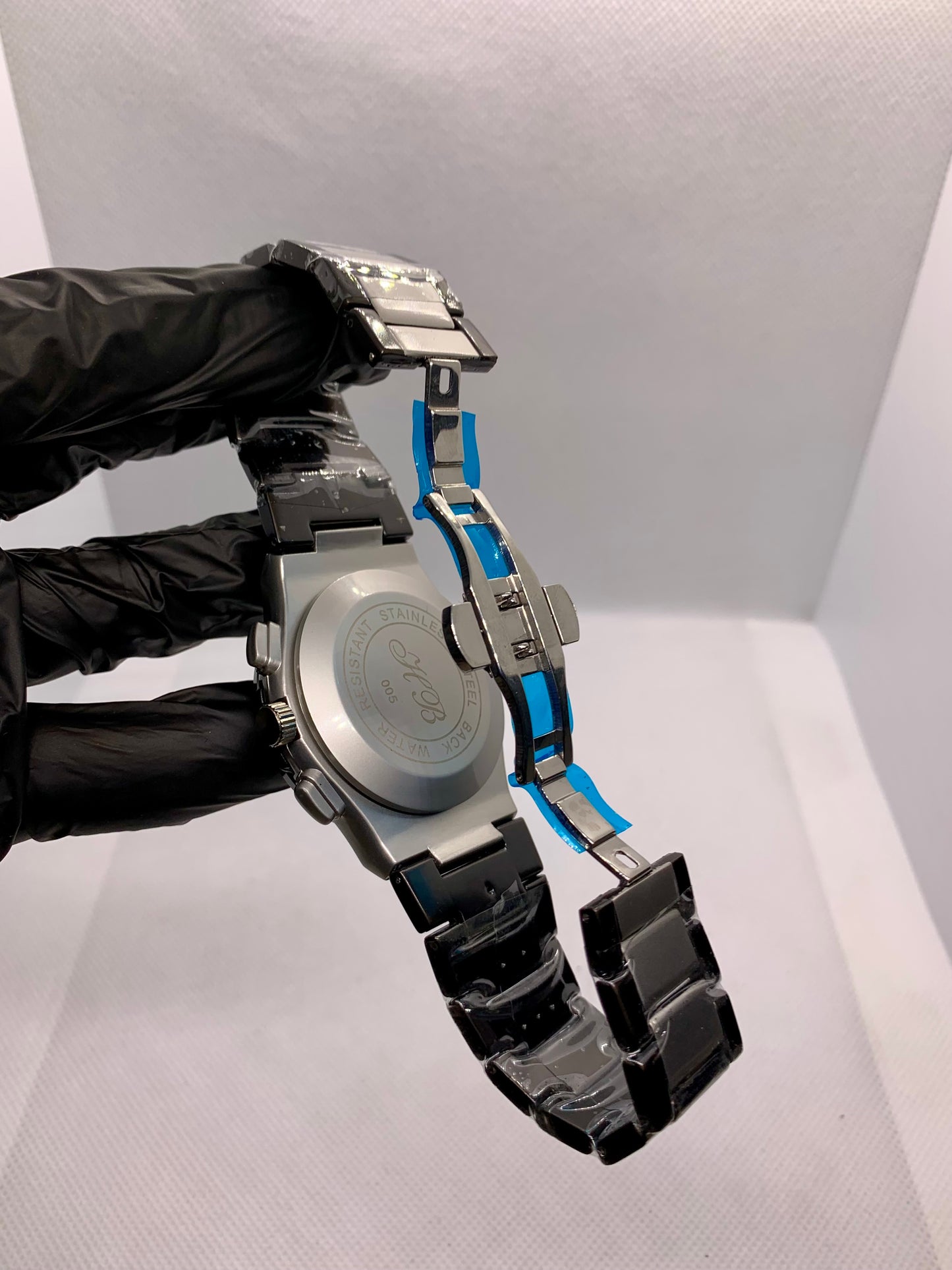 Hublot Black Chrono — Luxury Men’s Chronograph Watch with Silver & Black Contrast Body