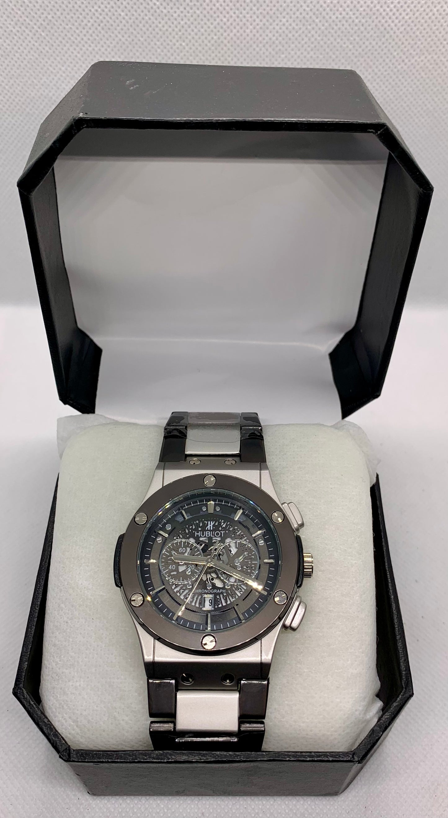 Hublot Black Chrono — Luxury Men’s Chronograph Watch with Silver & Black Contrast Body