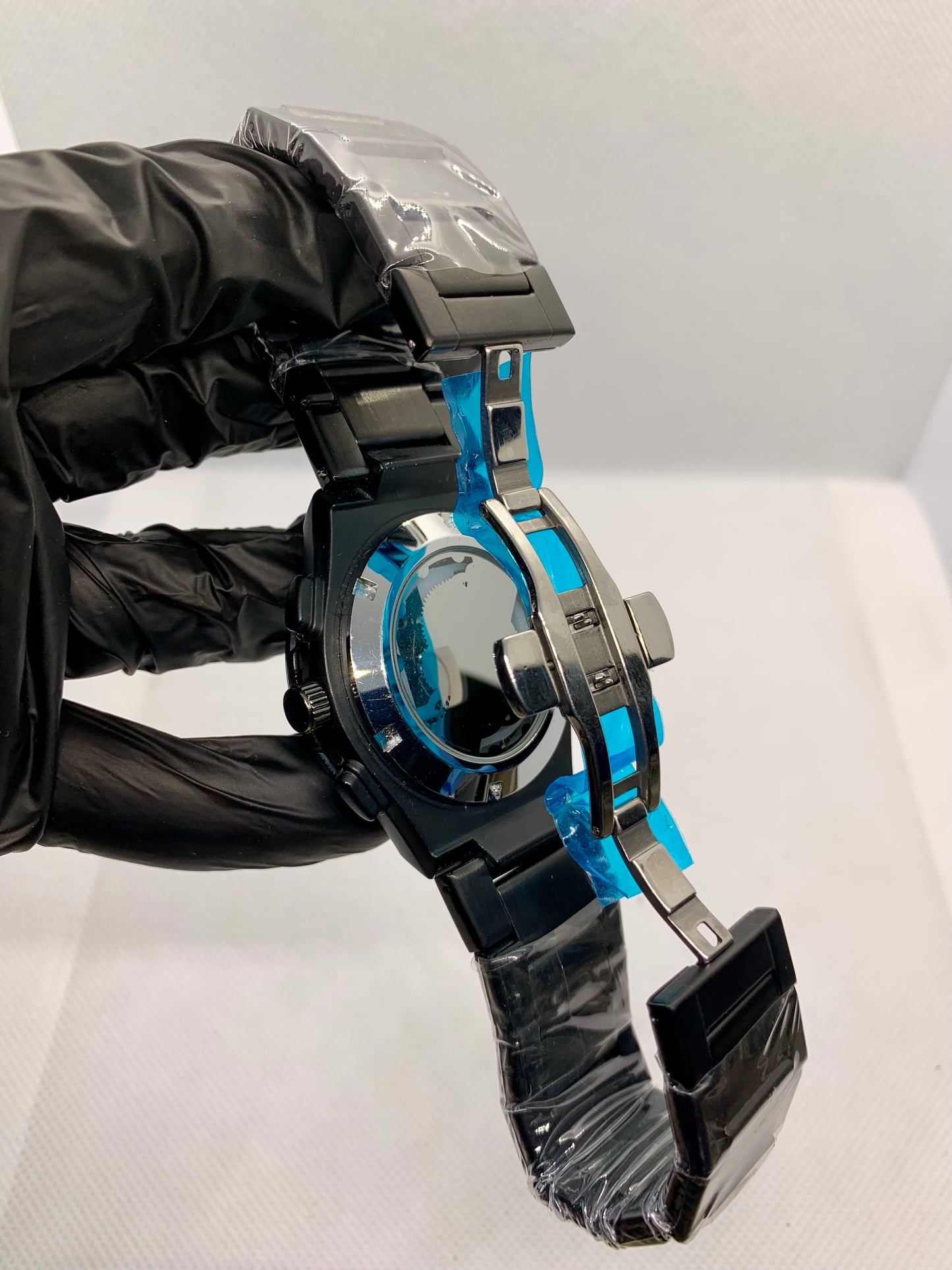 Hublot Grey Chrono — Luxury Men’s Chronograph Watch with Grey Dial & Black Metallic Body