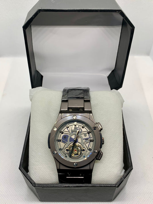Hublot Grey Chrono — Luxury Men’s Chronograph Watch with Grey Dial & Black Metallic Body