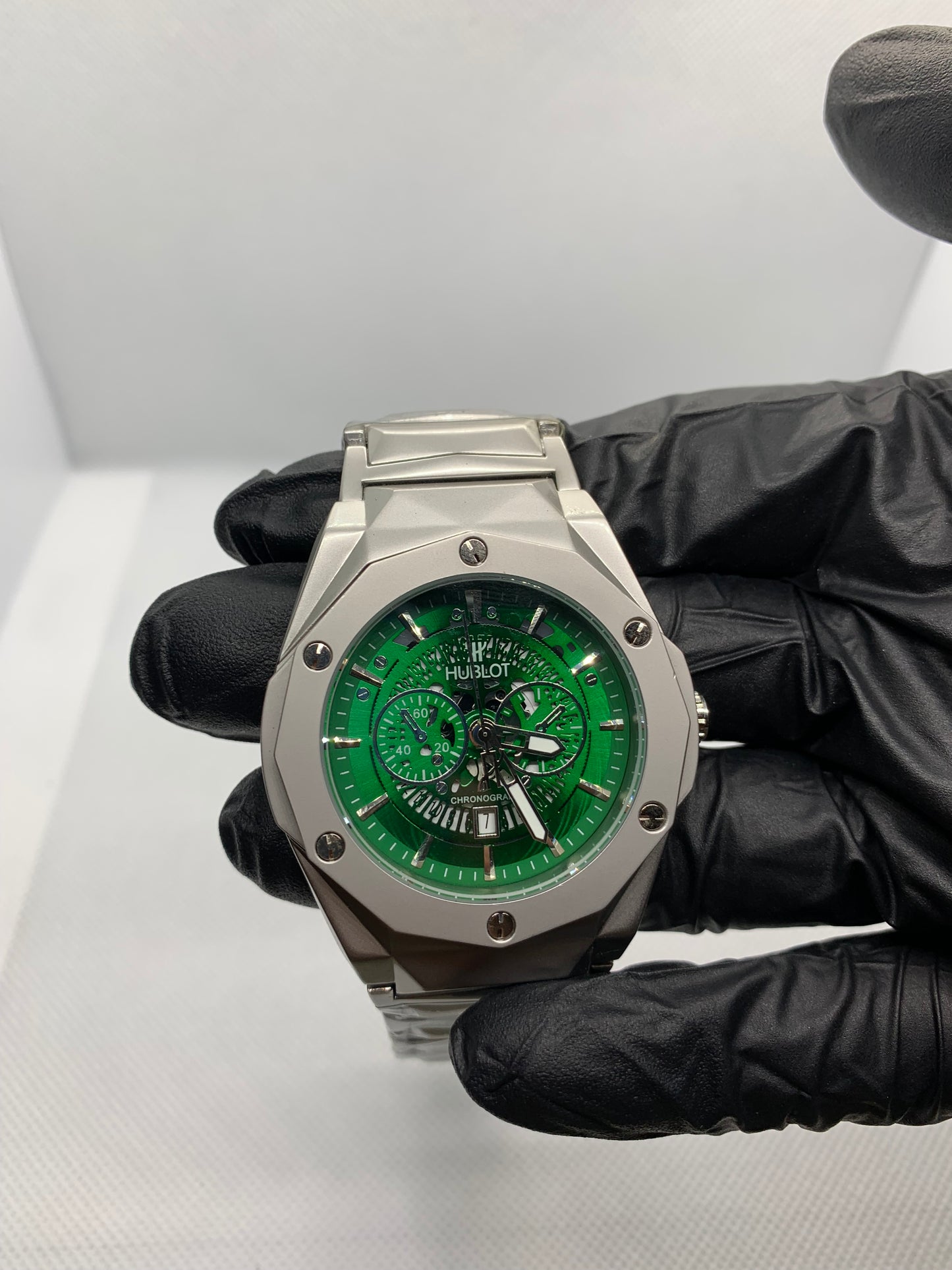 Hublot Luxury Chronograph – Green Dial Aluminium Watch with Butterfly Strap