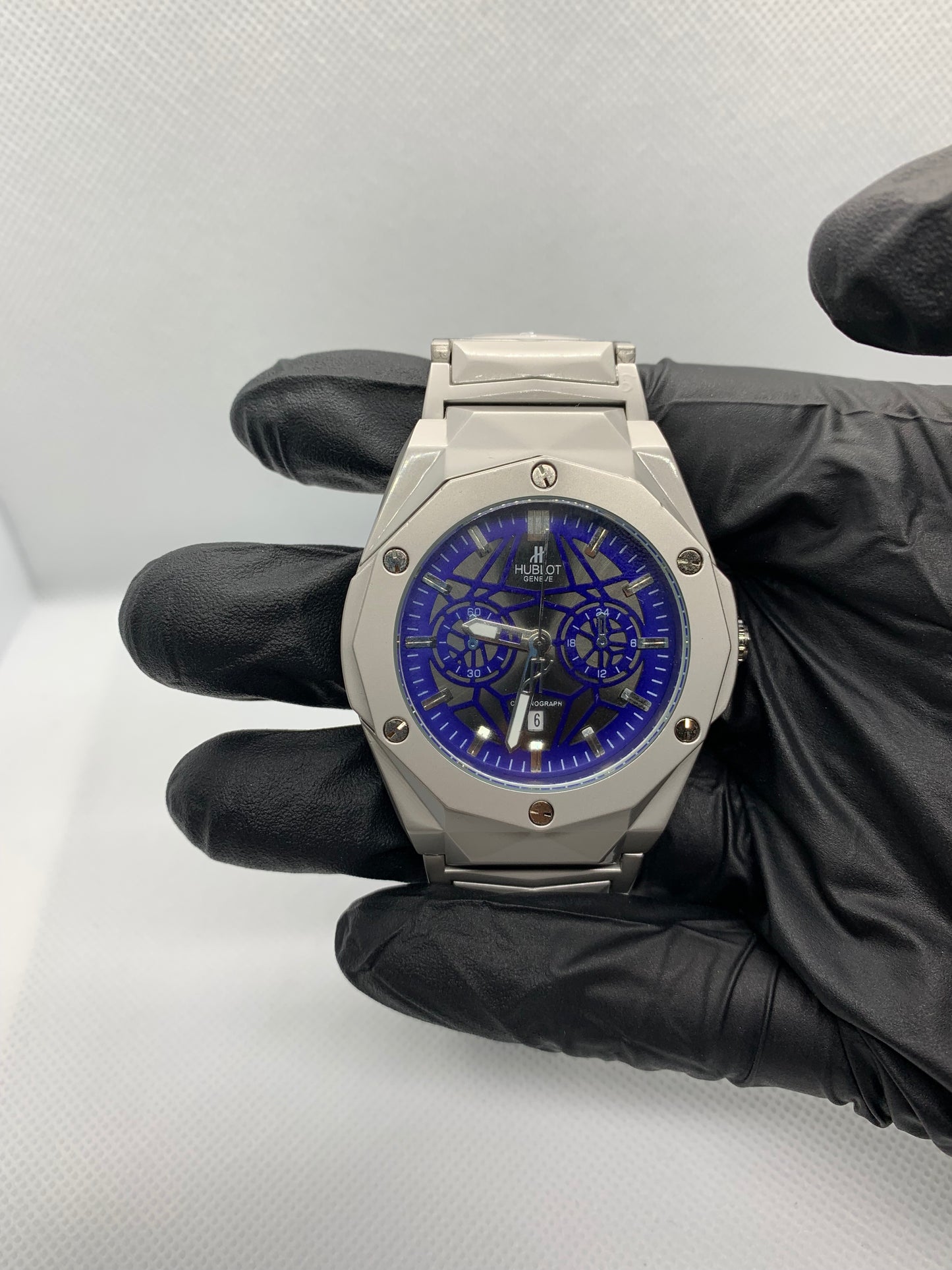 Hublot Chronograph Luxury Watch – Aluminum Body with Butterfly Strap