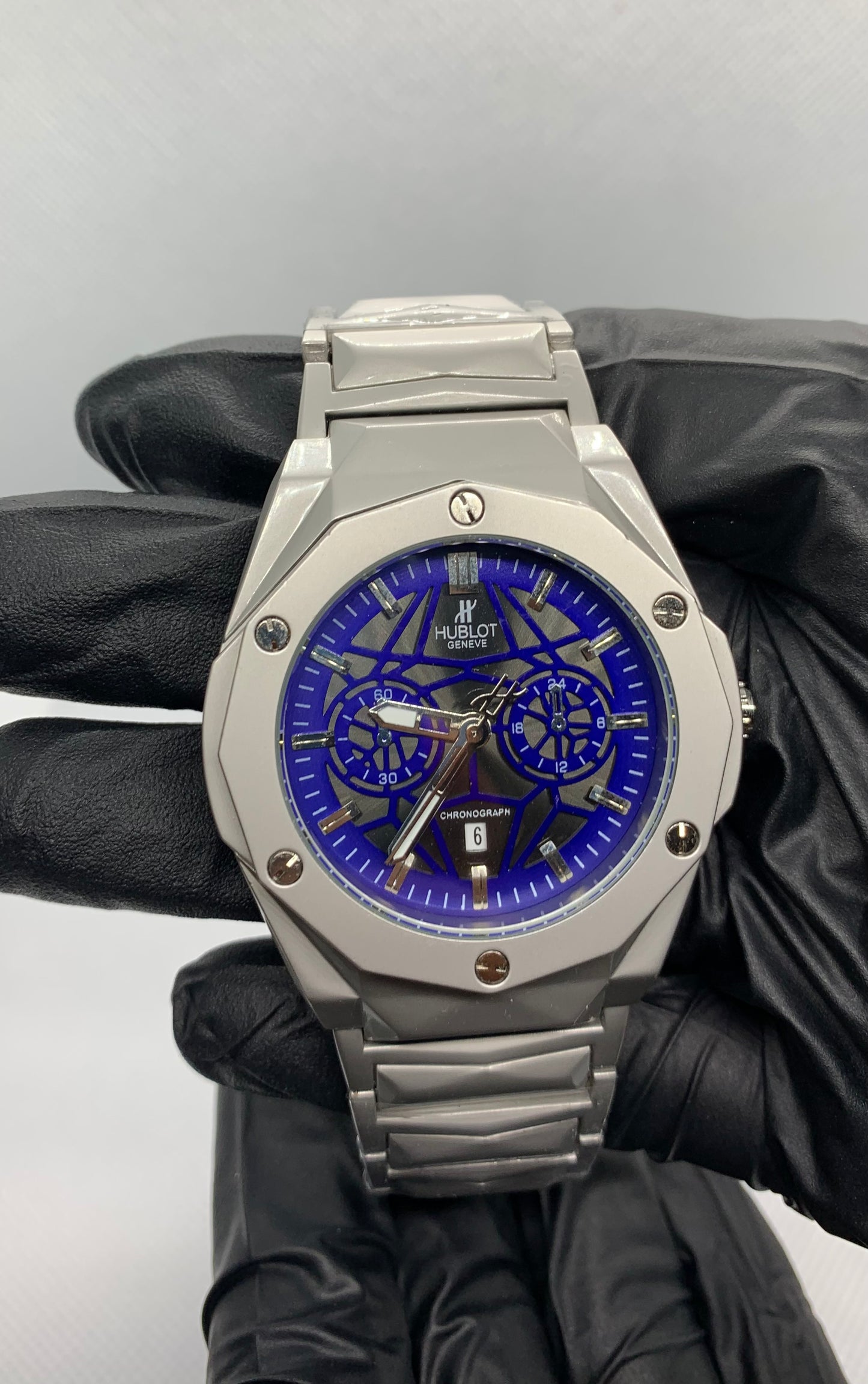 Hublot Luxury Chronograph – Green Dial Aluminium Watch with Butterfly Strap