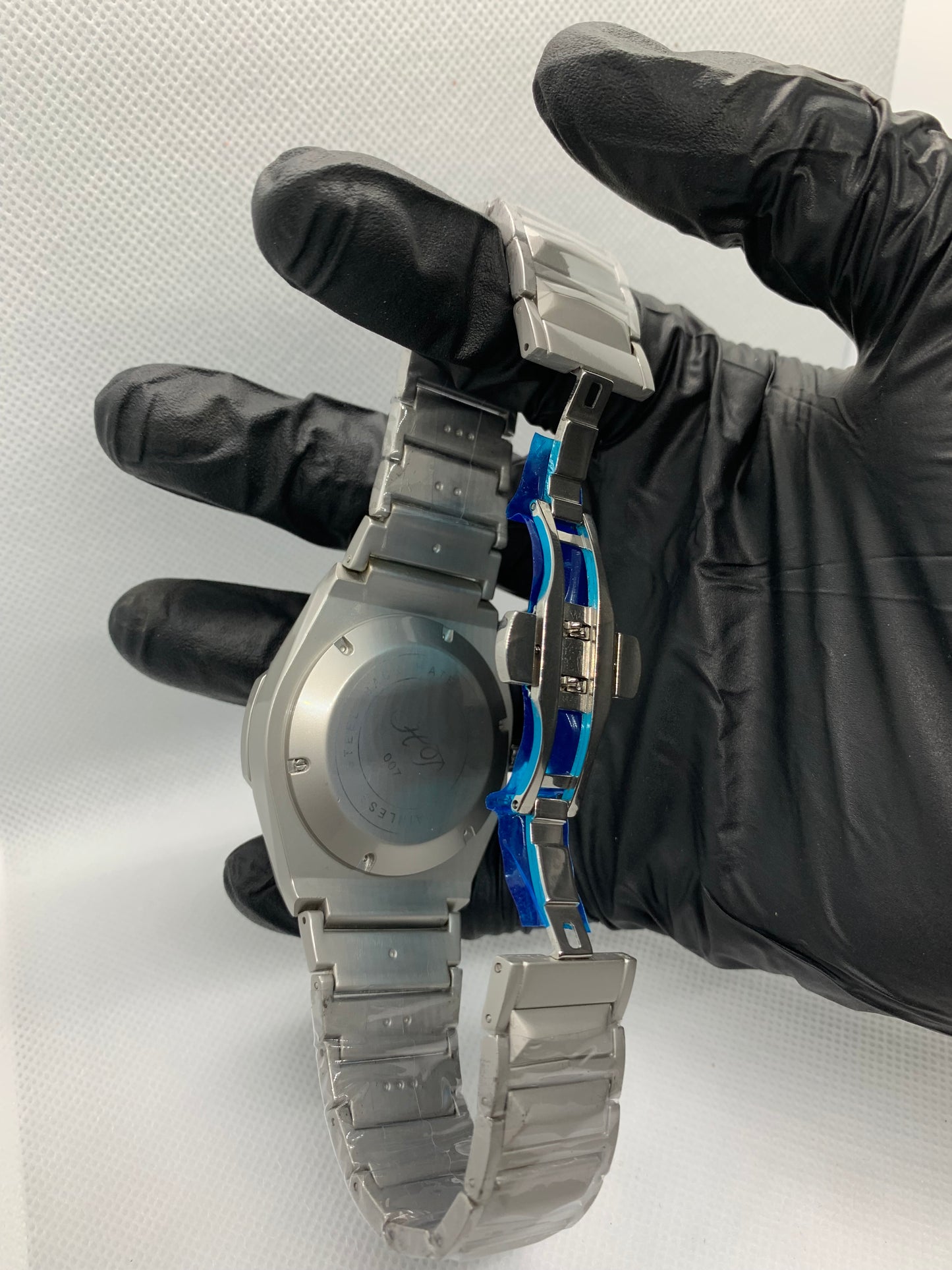 Hublot Luxury Chronograph – Green Dial Aluminium Watch with Butterfly Strap