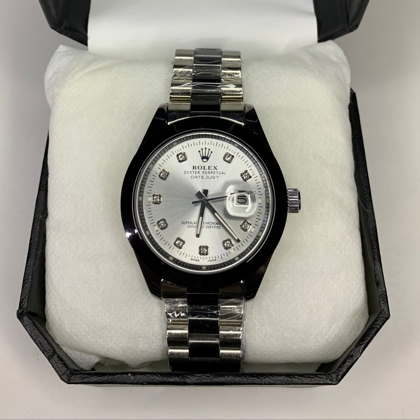 Rolex Oyster Perpetual Datejust – Luxury Watch with Original Strap