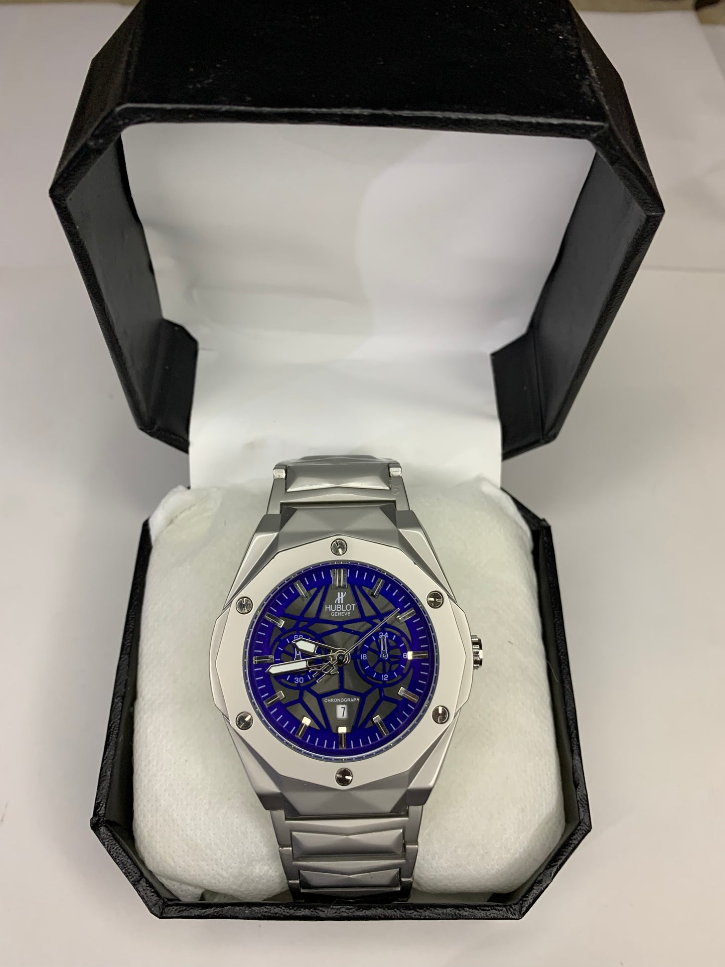 Hublot Luxury Chronograph – Green Dial Aluminium Watch with Butterfly Strap