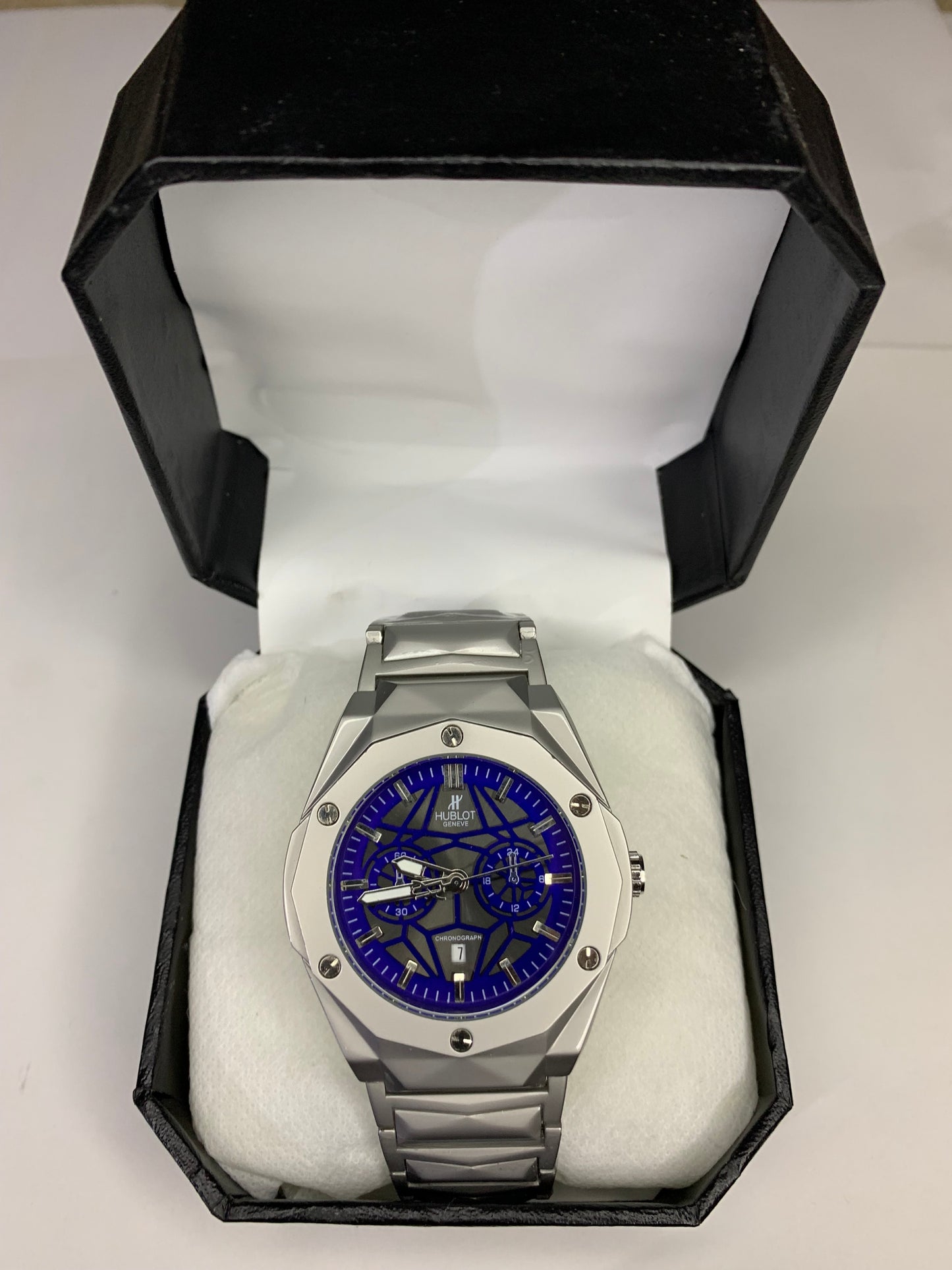 Hublot Chronograph Luxury Watch – Aluminum Body with Butterfly Strap