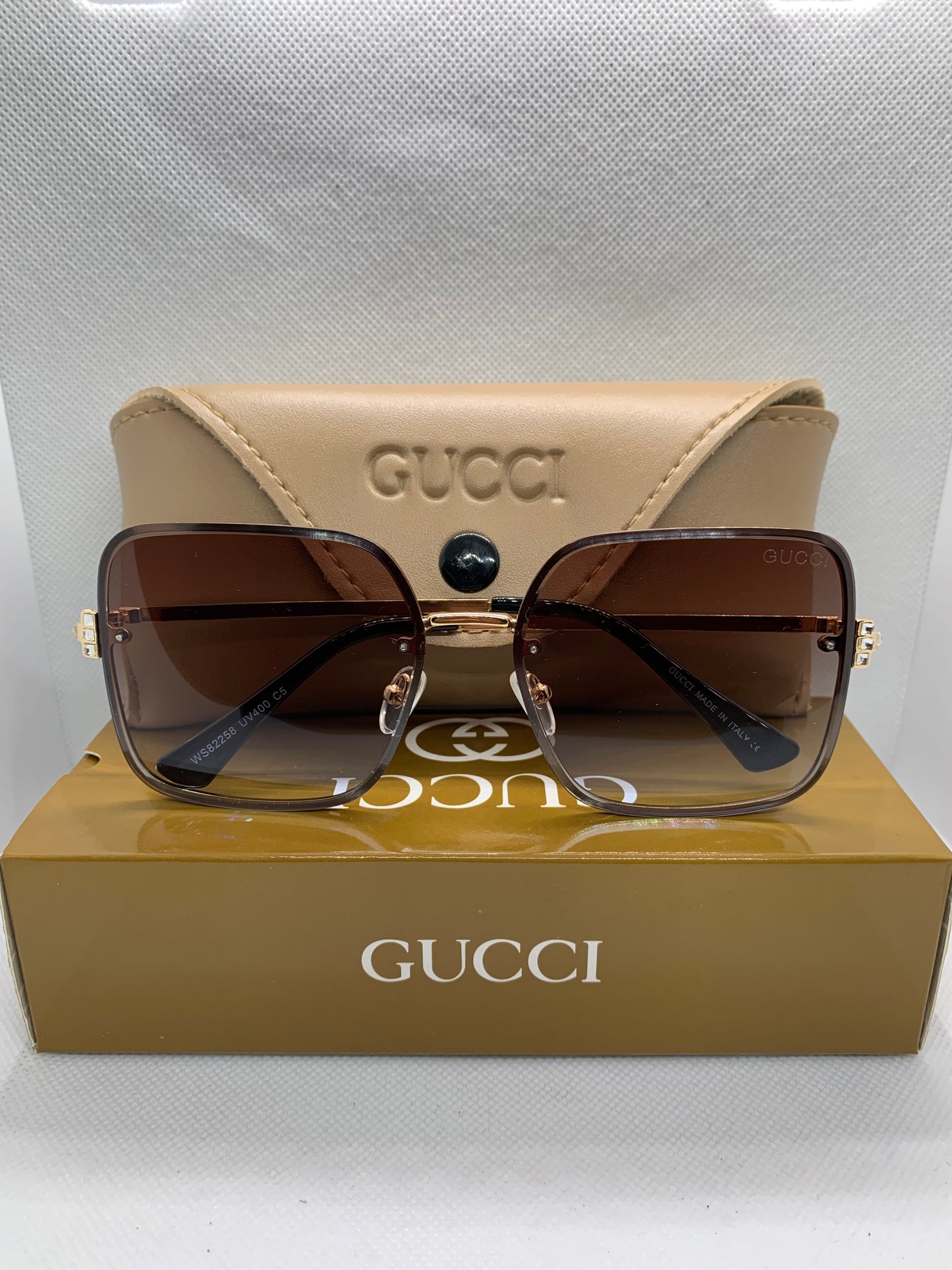 Gucci Women’s Golden Luxury Glasses – Designer Eyewear