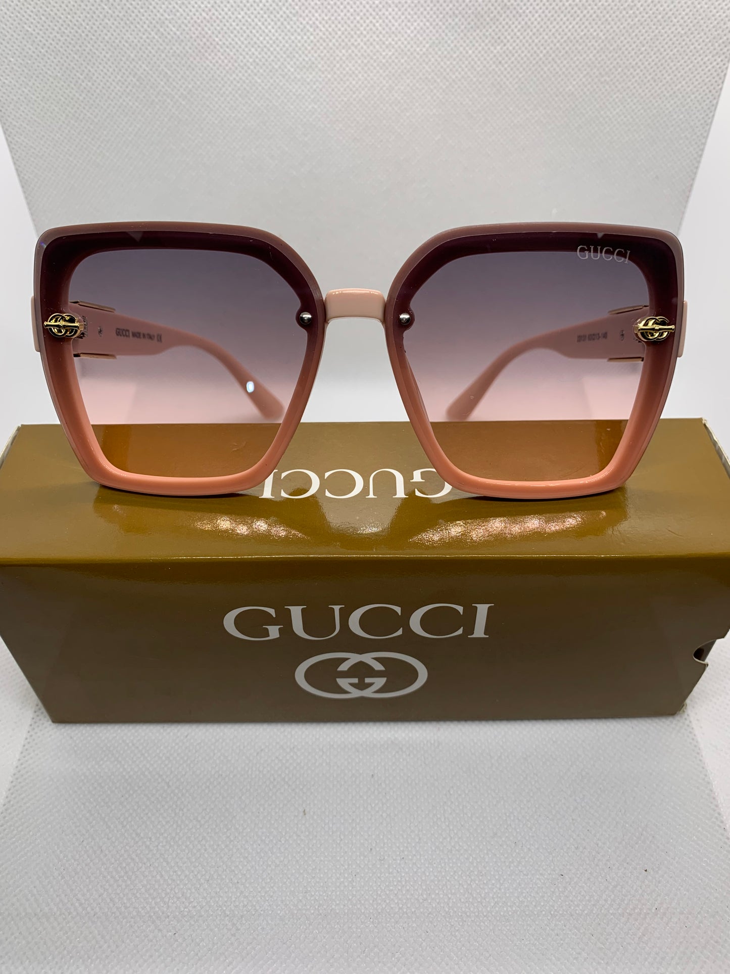 Gucci Women’s Pink Luxury Glasses – Fashion Eyewear