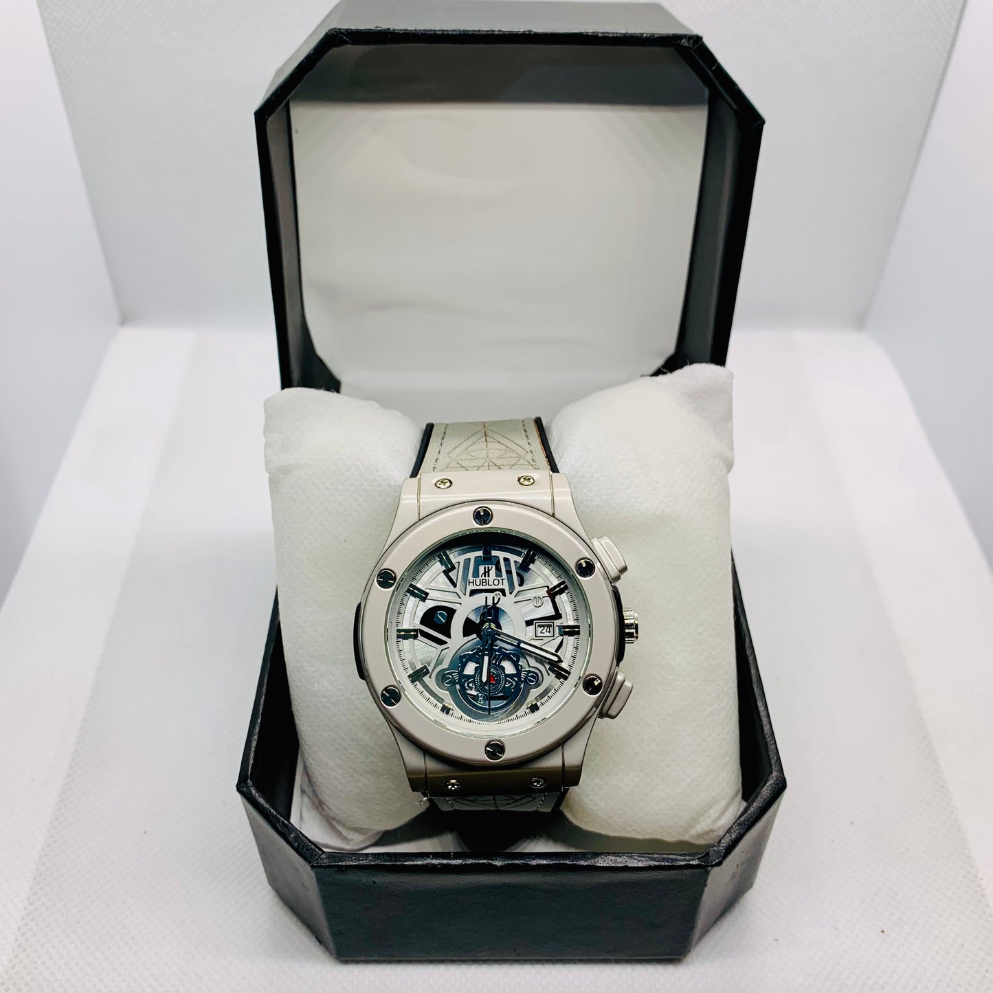 Luxury Hublot Style Men’s Watch with Master Lock, Faux Leather Strap & Aluminum Dial