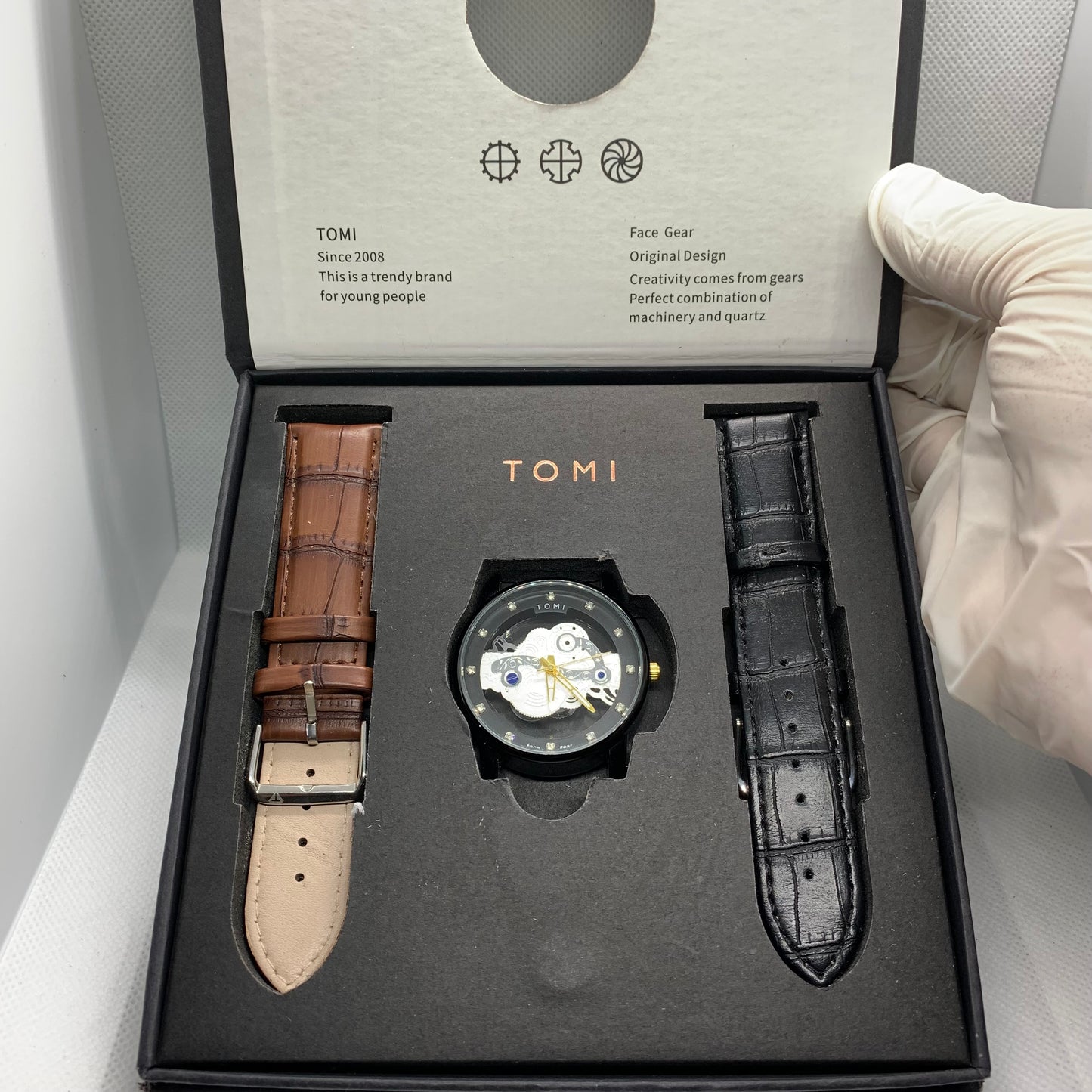 Tomi Luxury Men’s Watch – Premium Dial with Dual Straps & Gift Box