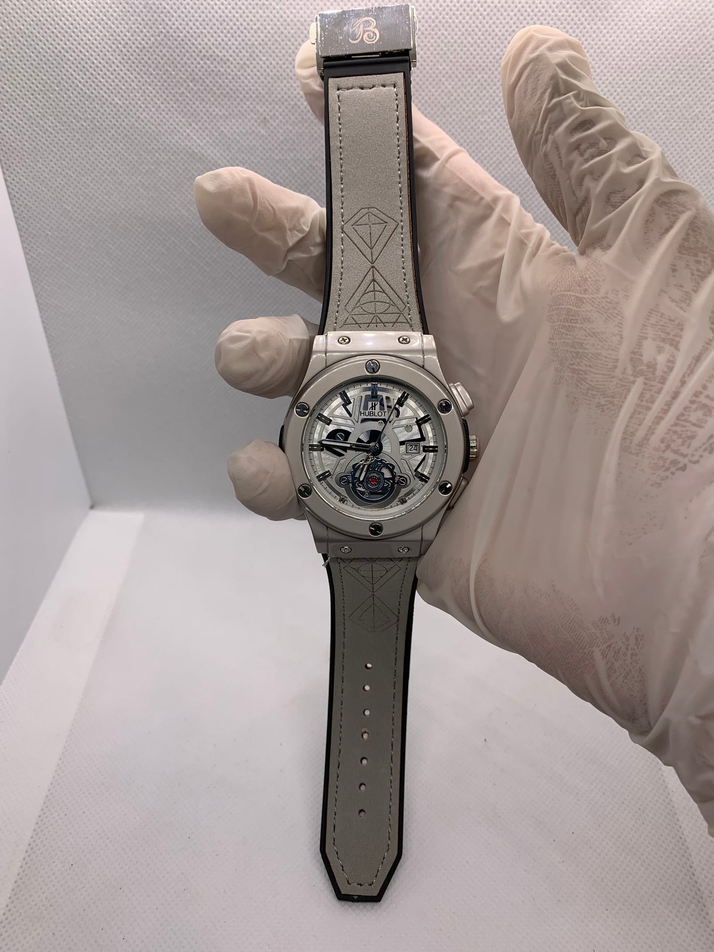 Luxury Hublot Style Men’s Watch with Master Lock, Faux Leather Strap & Aluminum Dial