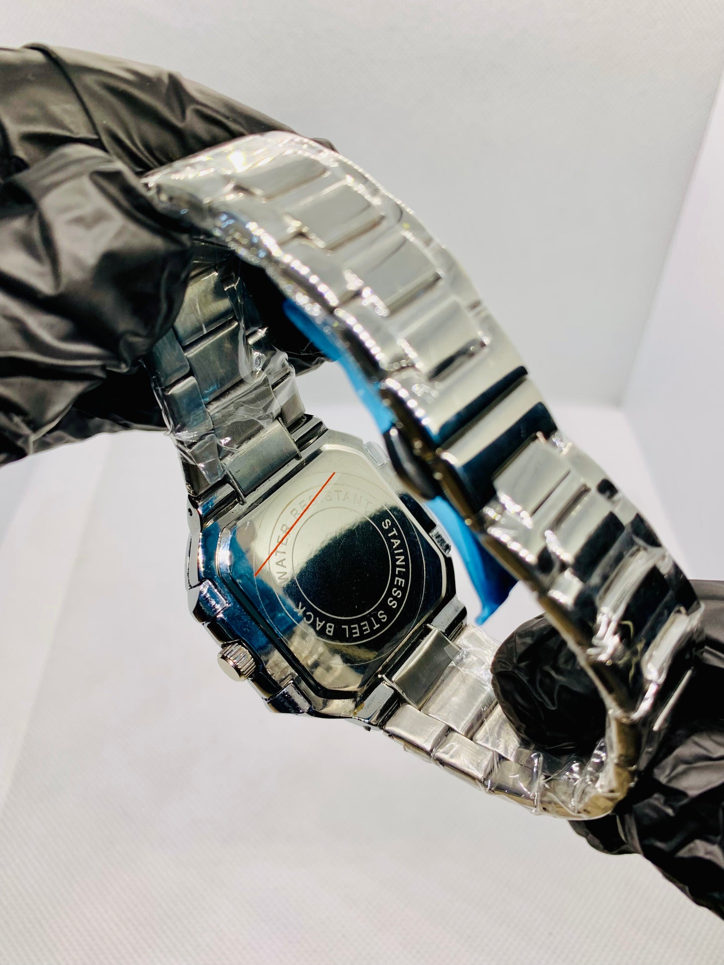 Patek Philippe Silver Shadow — Luxury Men’s Watch with Date & Time