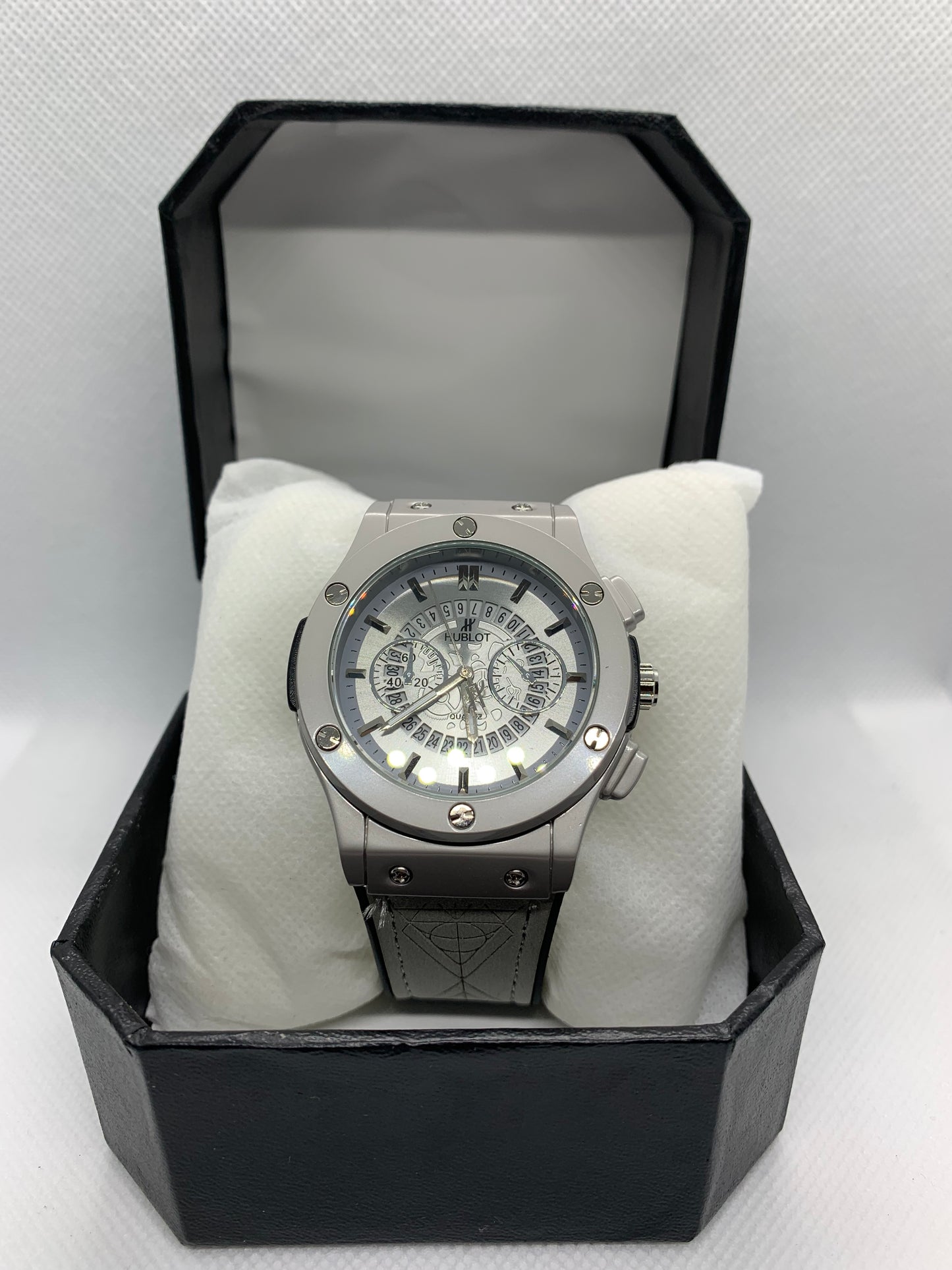 Luxury Hublot Style Men’s Watch with Master Lock, Faux Leather Strap & Aluminum Dial