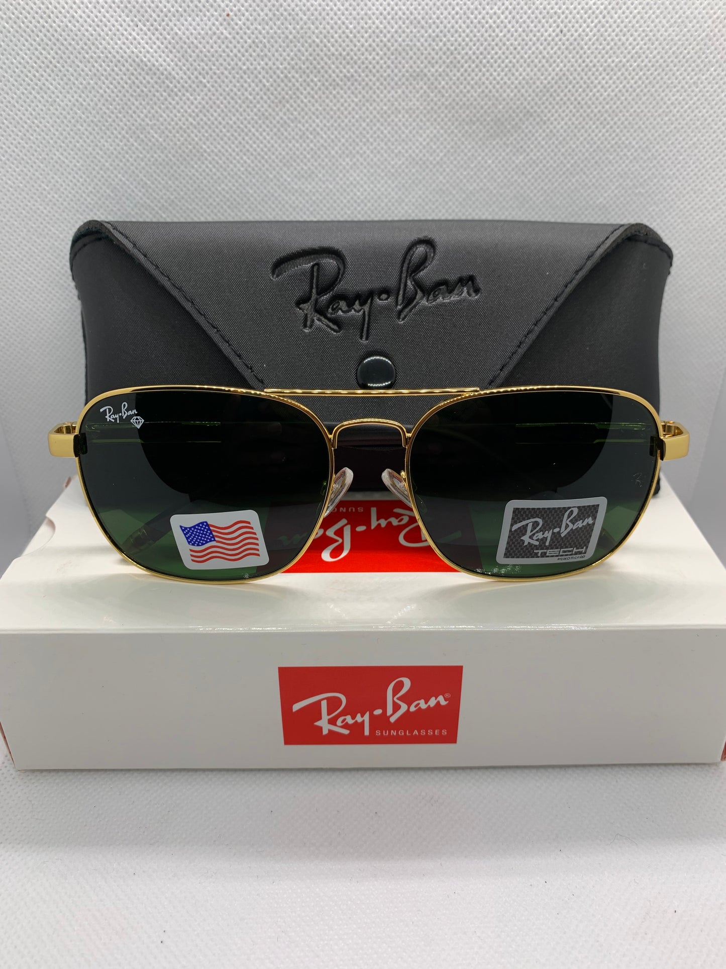 Ray-Ban Premium American-Made Glasses – Golden Frame with Green Lenses