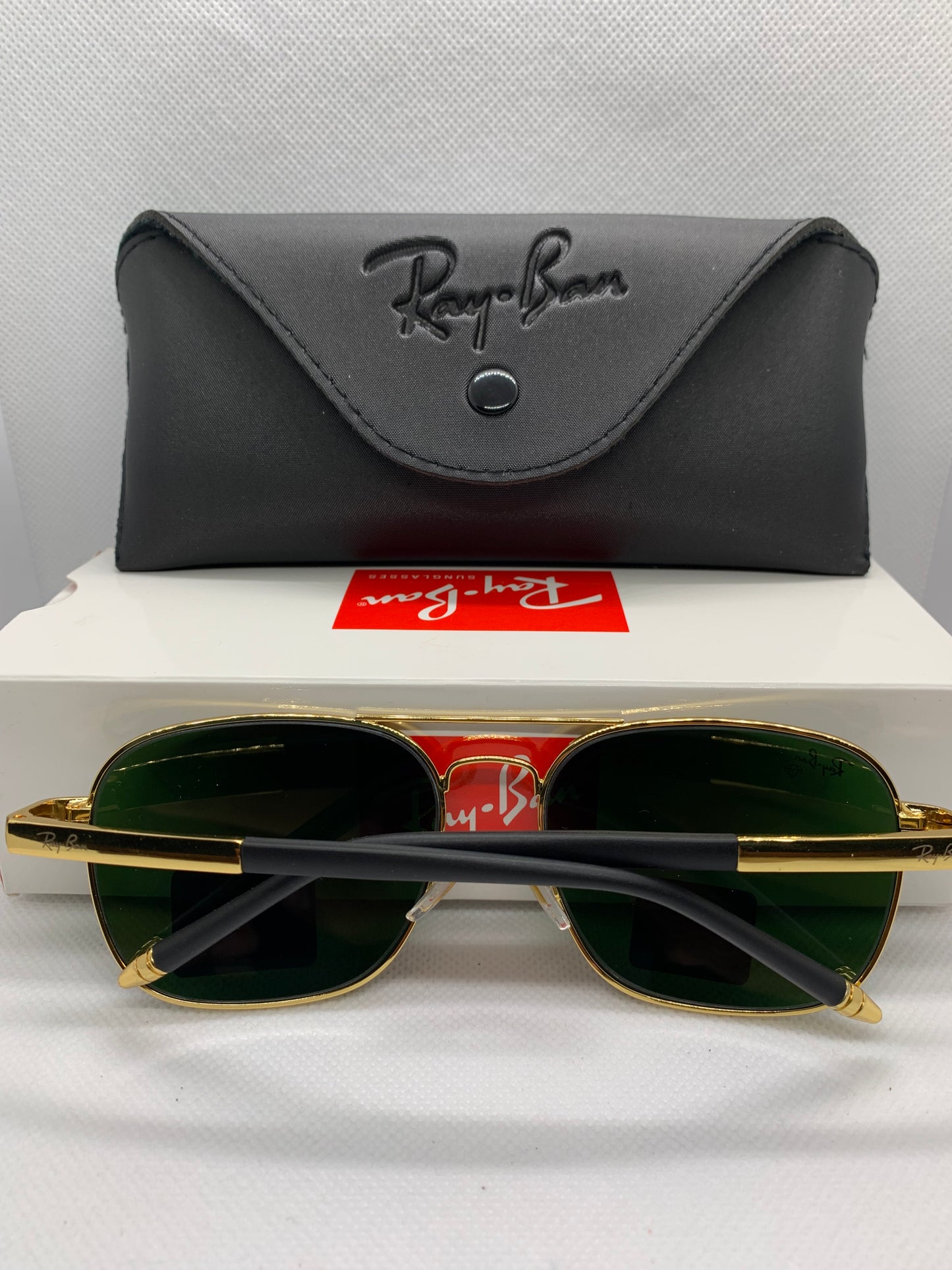 Ray-Ban Premium American-Made Glasses – Golden Frame with Green Lenses